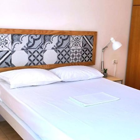 Central Apartment, Fully Equipped Himara Kültér fotó