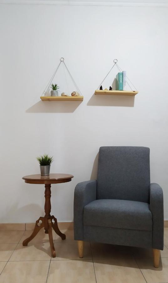 Central Apartment, Fully Equipped Himara Kültér fotó