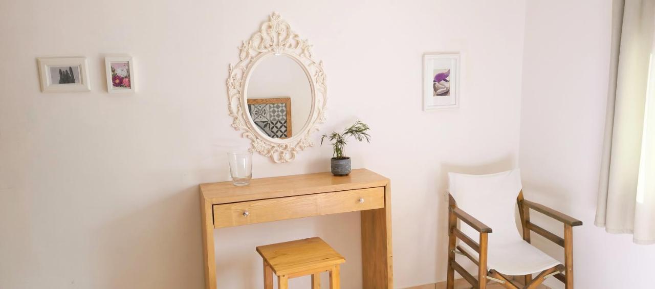 Central Apartment, Fully Equipped Himara Kültér fotó